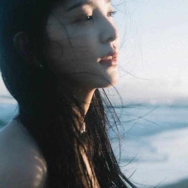 爱在闪电下